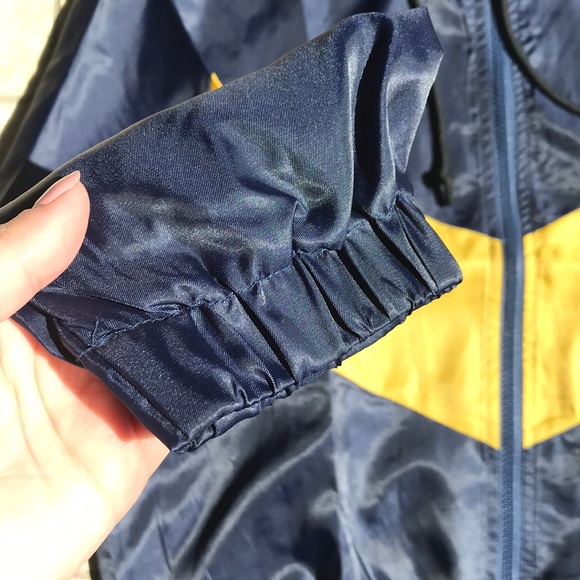 Jacket - Picture 6 of 8